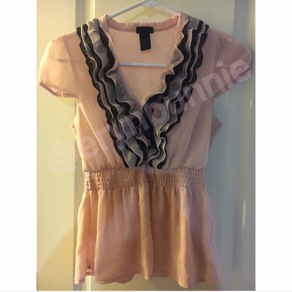 Ruffle Blouse Top size 2 / XS - Picture 3 of 7
